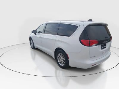 2023 Chrysler Voyager - Photo 5