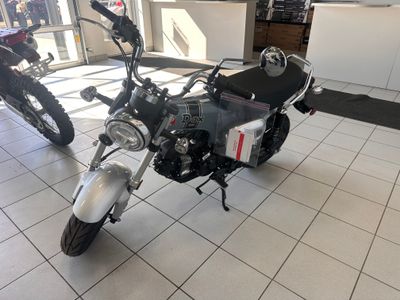 2025 Honda Dax 125 - Photo 2