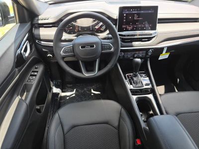2026 Jeep Compass — photo 10 view