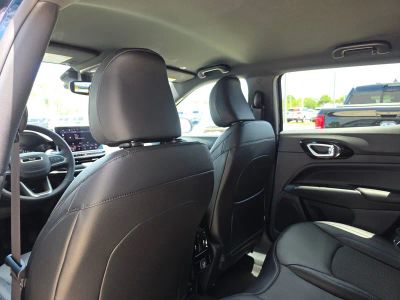 2026 Jeep Compass — photo 9 view