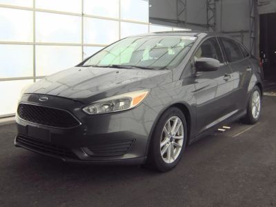2018 Ford Focus SE in Gray — front three-quarter view