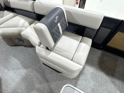 2026 Barletta Lusso L25MA - Photo 31