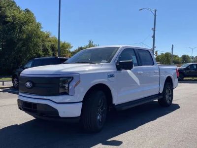 2025 Ford F-150 Lightning - Photo 18