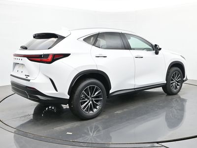 2026 Lexus NX HYBRID - Photo 4