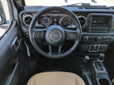 2018 Jeep Wrangler — photo 16 view