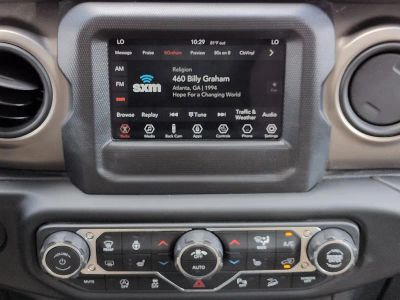 2018 Jeep Wrangler — photo 18 view