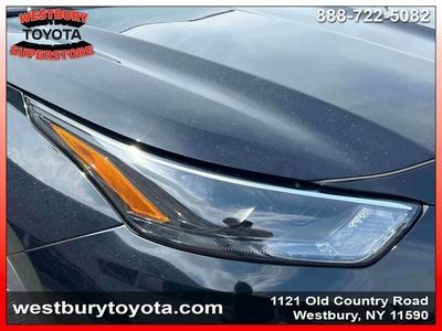 2022 Toyota Highlander - Photo 11