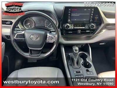 2022 Toyota Highlander - Photo 15