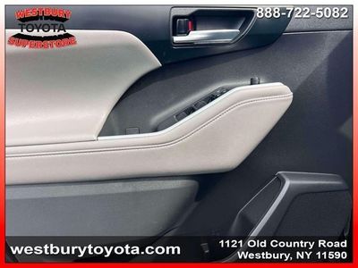 2022 Toyota Highlander - Photo 20