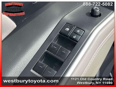 2022 Toyota Highlander - Photo 21