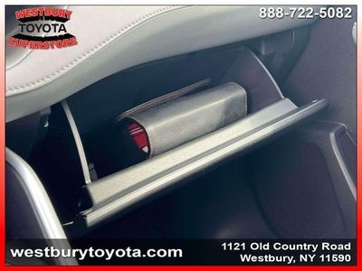 2022 Toyota Highlander - Photo 32