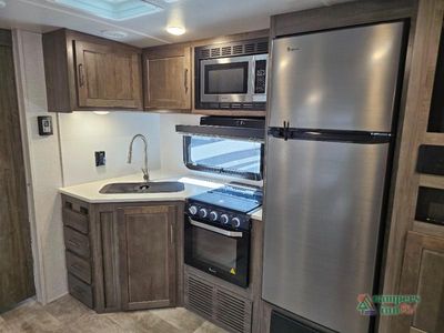 2022 Forest River RV Flagstaff Super Lite - Photo 9