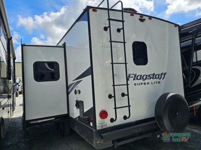 2022 Forest River RV Flagstaff Super Lite - Photo 4