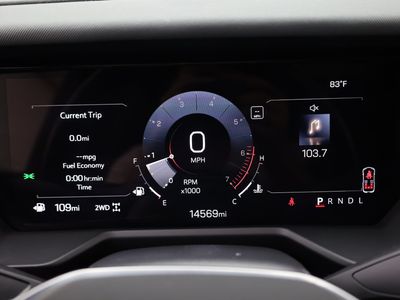 2025 GMC Acadia - Photo 22