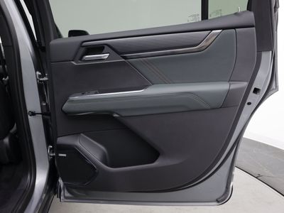 2025 GMC Acadia - Photo 40