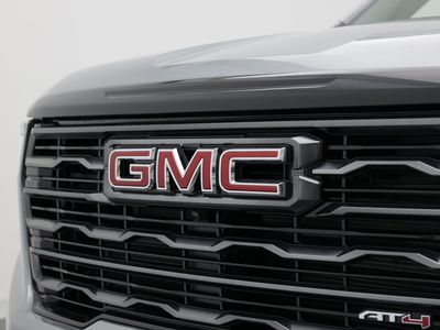 2025 GMC Acadia - Photo 10