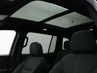 2025 GMC Acadia - Photo 4