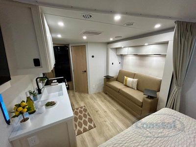 2026 Winnebago Thrive - Photo 5
