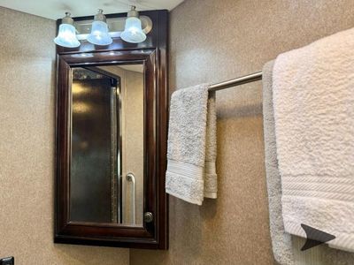 2017 Thor Motor Coach Synergy - Photo 44