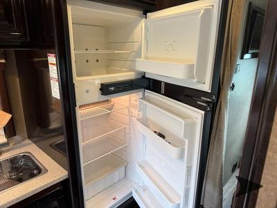 2017 Thor Motor Coach Synergy - Photo 27
