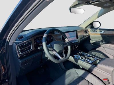 2026 Volkswagen Atlas — photo 9 view
