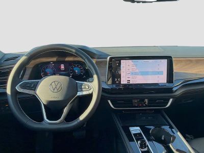 2026 Volkswagen Atlas — photo 17 view