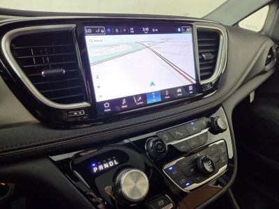2026 Chrysler Pacifica — photo 23 view