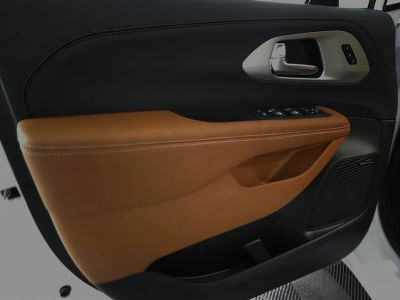 2026 Chrysler Pacifica — photo 30 view