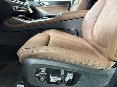 2026 BMW X7 xDrive40i - Photo 11