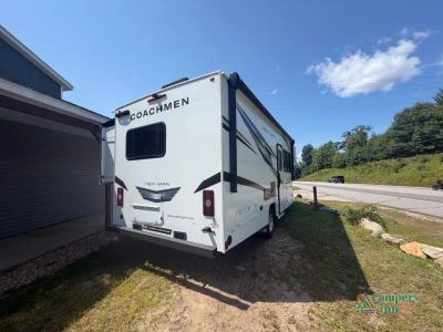 2025 Coachmen RV Freelander — photo 9 view