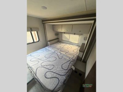2025 Coachmen RV Freelander — photo 32 view
