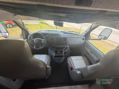 2025 Coachmen RV Freelander — photo 11 view
