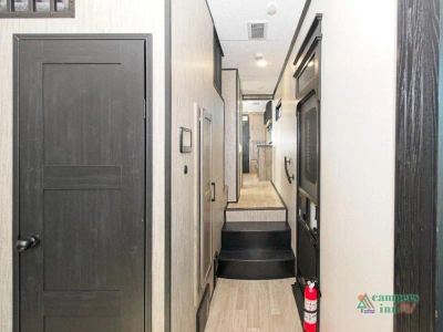 2023 KZ Durango Gold - Photo 33
