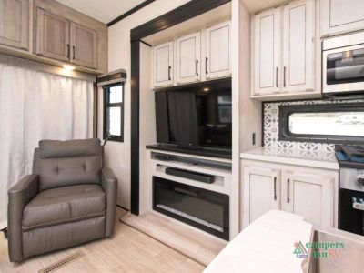 2023 KZ Durango Gold - Photo 18