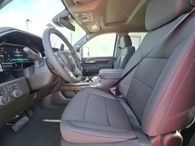 2026 Chevrolet Silverado 3500HD — photo 9 view