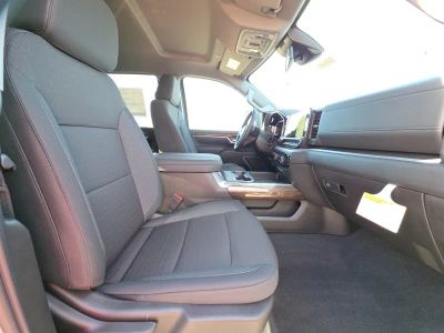2026 Chevrolet Silverado 3500HD — photo 15 view