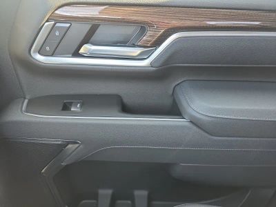 2026 Chevrolet Silverado 3500HD — photo 21 view