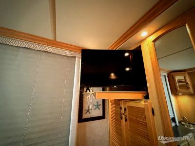 2005 Fleetwood Providence — photo 22 view