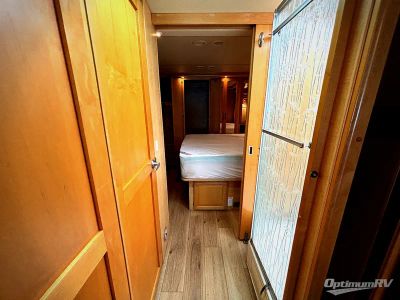 2005 Fleetwood Providence — photo 15 view