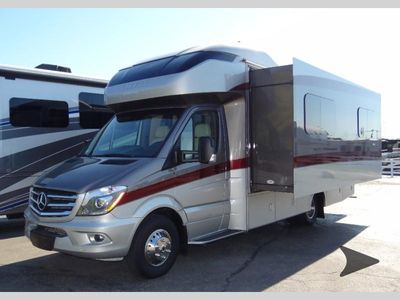 2019 Tiffin Motorhomes Wayfarer - Photo 2