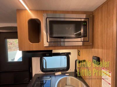 2027 Keystone RV Reign — photo 26 view