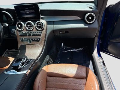 2017 Mercedes-Benz C-Class — photo 16 view