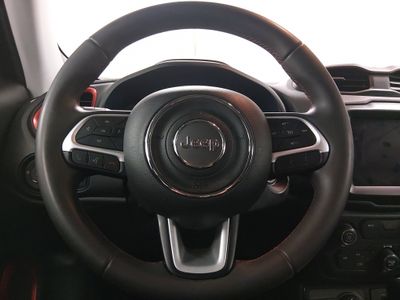 2023 Jeep Renegade - Photo 12