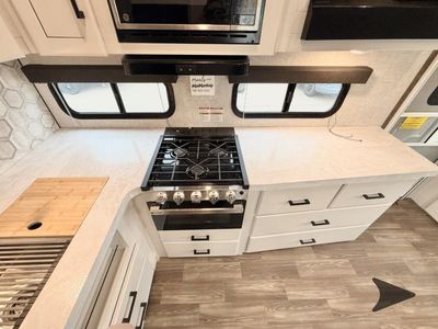 2024 Jayco Eagle HT - Photo 8