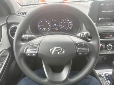2023 Hyundai Kona SEL - Photo 17