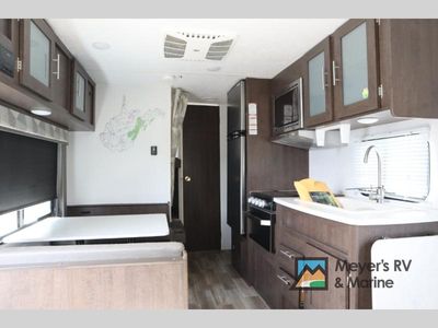 2019 Forest River RV Wildwood X-Lite - Photo 6