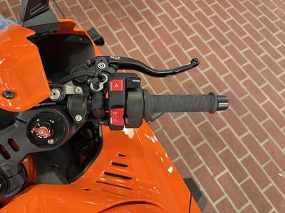 2026 KTM 990 RC R - Photo 17