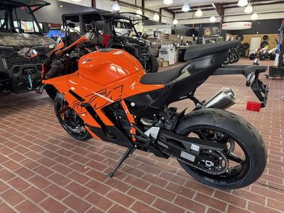 2026 KTM 990 RC R - Photo 7