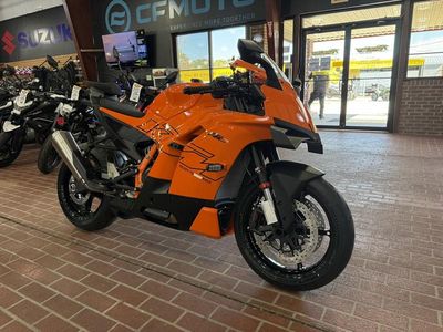 2026 KTM 990 RC R - Photo 3