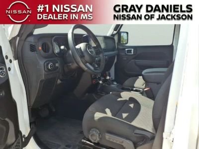 2024 Jeep Gladiator - Photo 24
